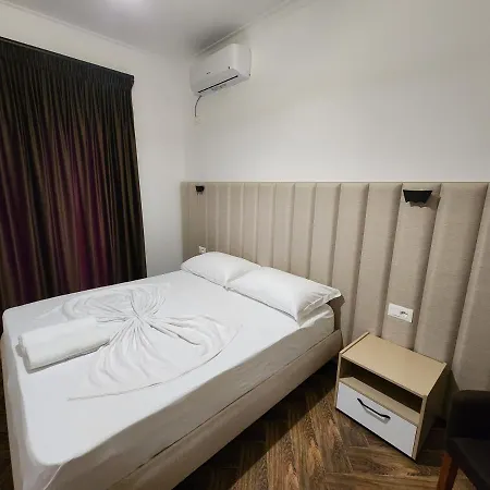 Ax Mirage Vlorë