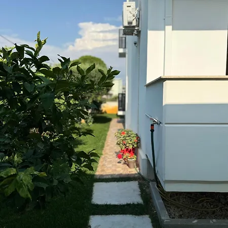 Bed & Breakfast Ax Mirage *