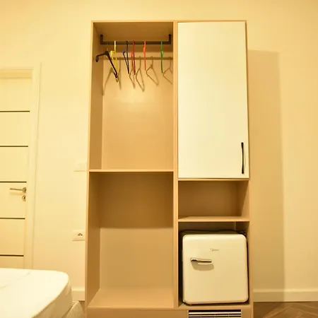 Ax Mirage Bed & Breakfast Vlorë
