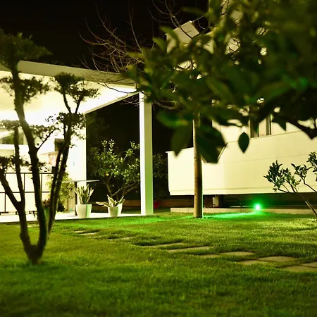 Bed & Breakfast Ax Mirage Vlorë