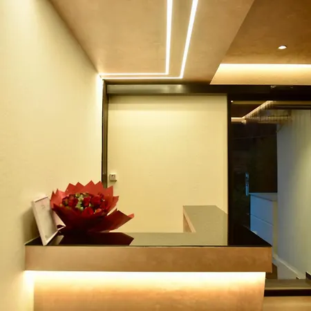 Ax Mirage Bed & Breakfast Vlorë